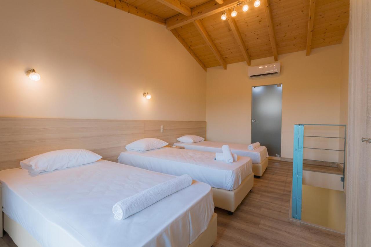 Luca Mare Bed & Breakfast Gouvia